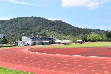 陸上競技場